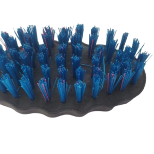 ESCOVA DE ROUPA CABO DE PLASTICO ESCOVA F.A