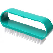 ESCOVINHA DE ROUPA CABO DE PLASTICO LIMPAMANIA